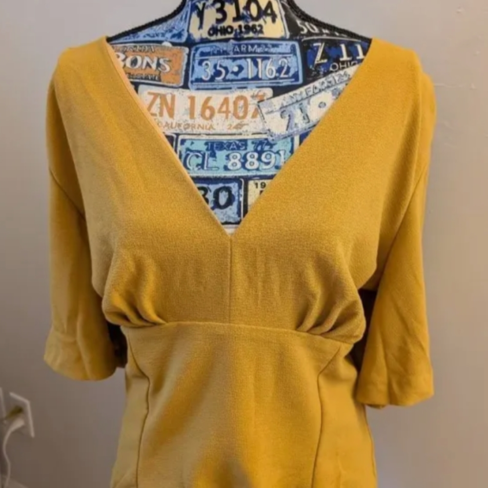 Elegant Yellow V-Neck Women's Top